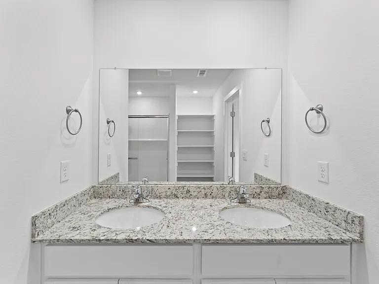 3060 Laredo Ln — Photo 13