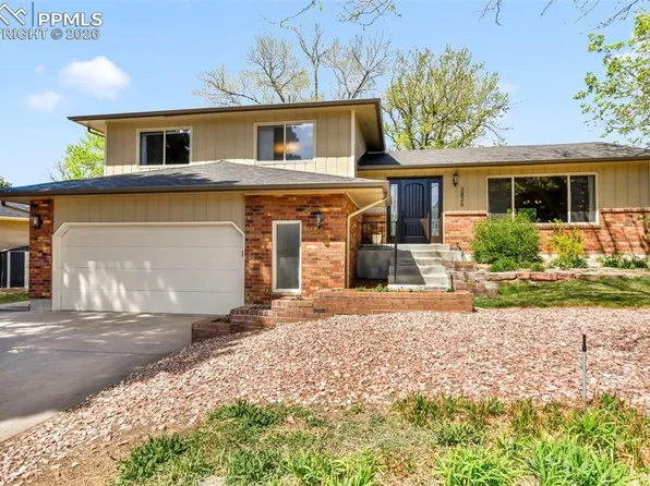 3826 Nuevo Dr, Colorado Springs, CO 80918