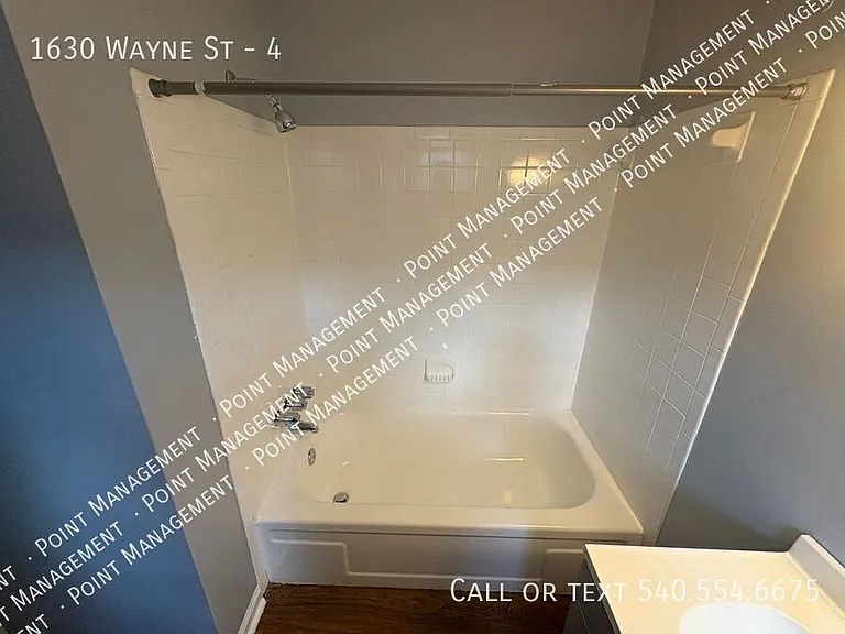 1630 Wayne St NE #4 — Photo 7