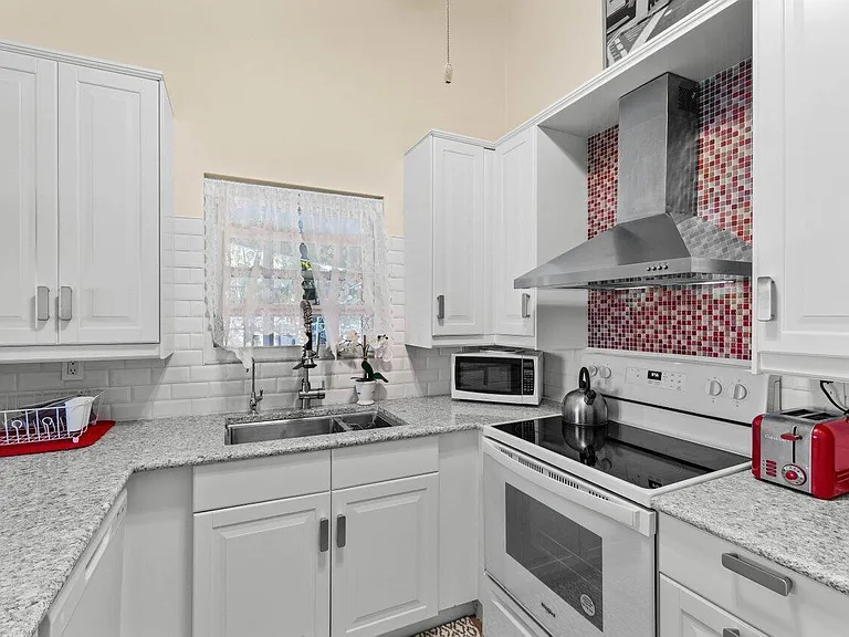 22525 Swordfish Dr — Photo 15