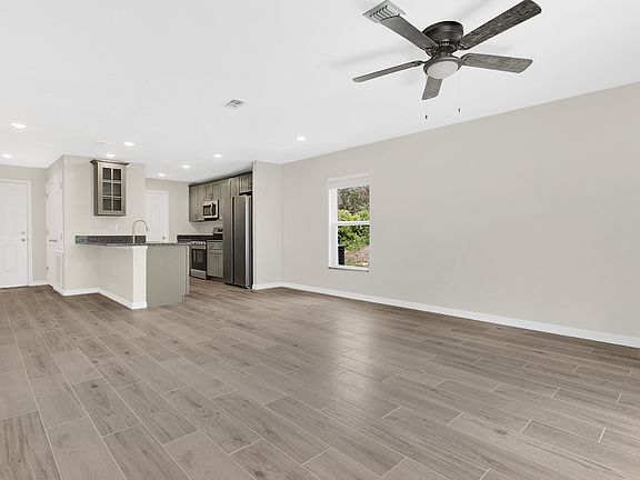 5th image of 3506 Fox Hollow Dr