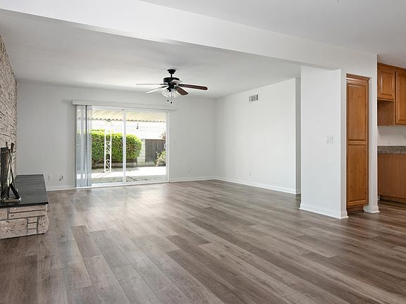 3rd image of 212 Huntington Ave