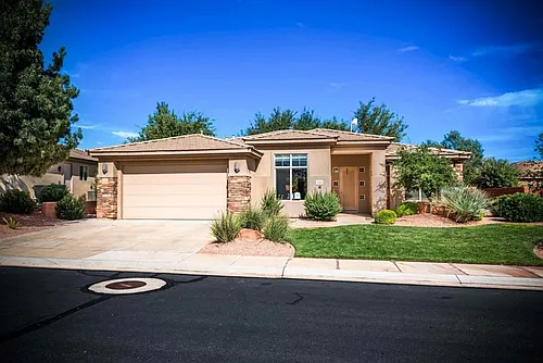253 S 260 W Photo 1