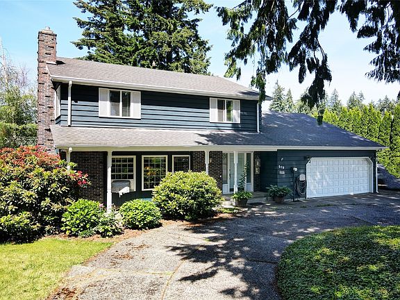 You'll love this charming cottage style home!