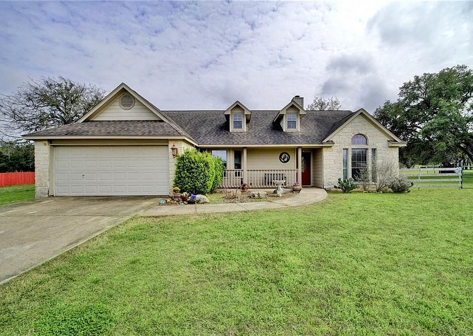 1st image of 310 Woodlands Trl
