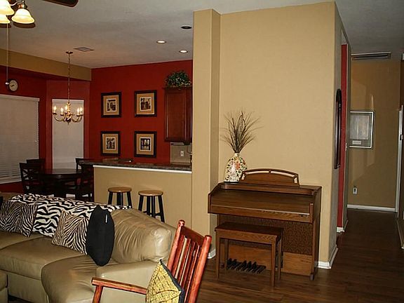 5th image of 7305 White Lane Ct