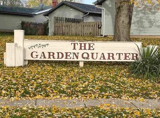 1932 Greenock St, South Bend, IN 46614