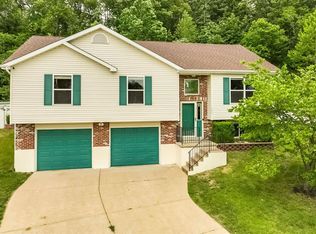 101 Country Club Parc Ct, Imperial, MO 63052