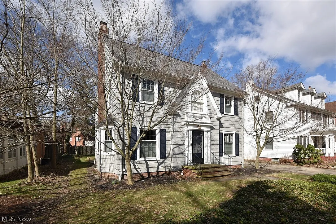 3382 Kenmore Rd photo 1