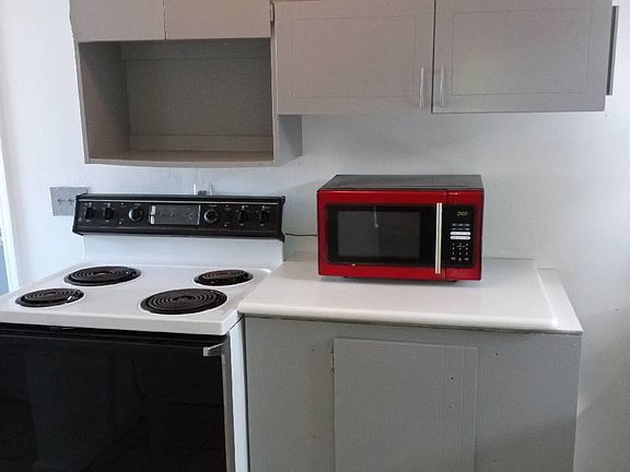 2nd image of 314 Cottrill St #1