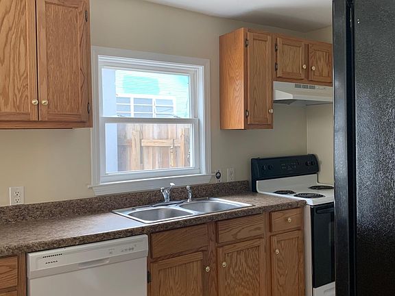 3rd image of 3710 Dumaine St APT E