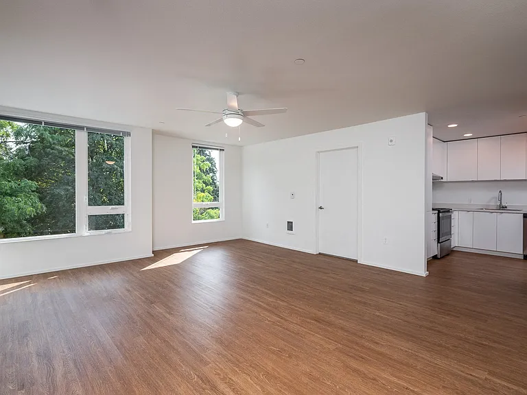 Rockwood Village Apartments — Photo 47