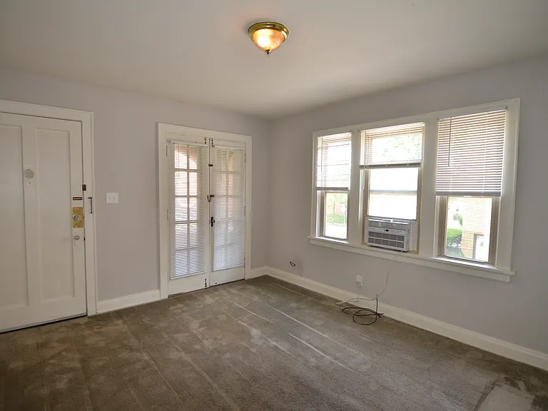 6619 Bantry Ave — Photo 2