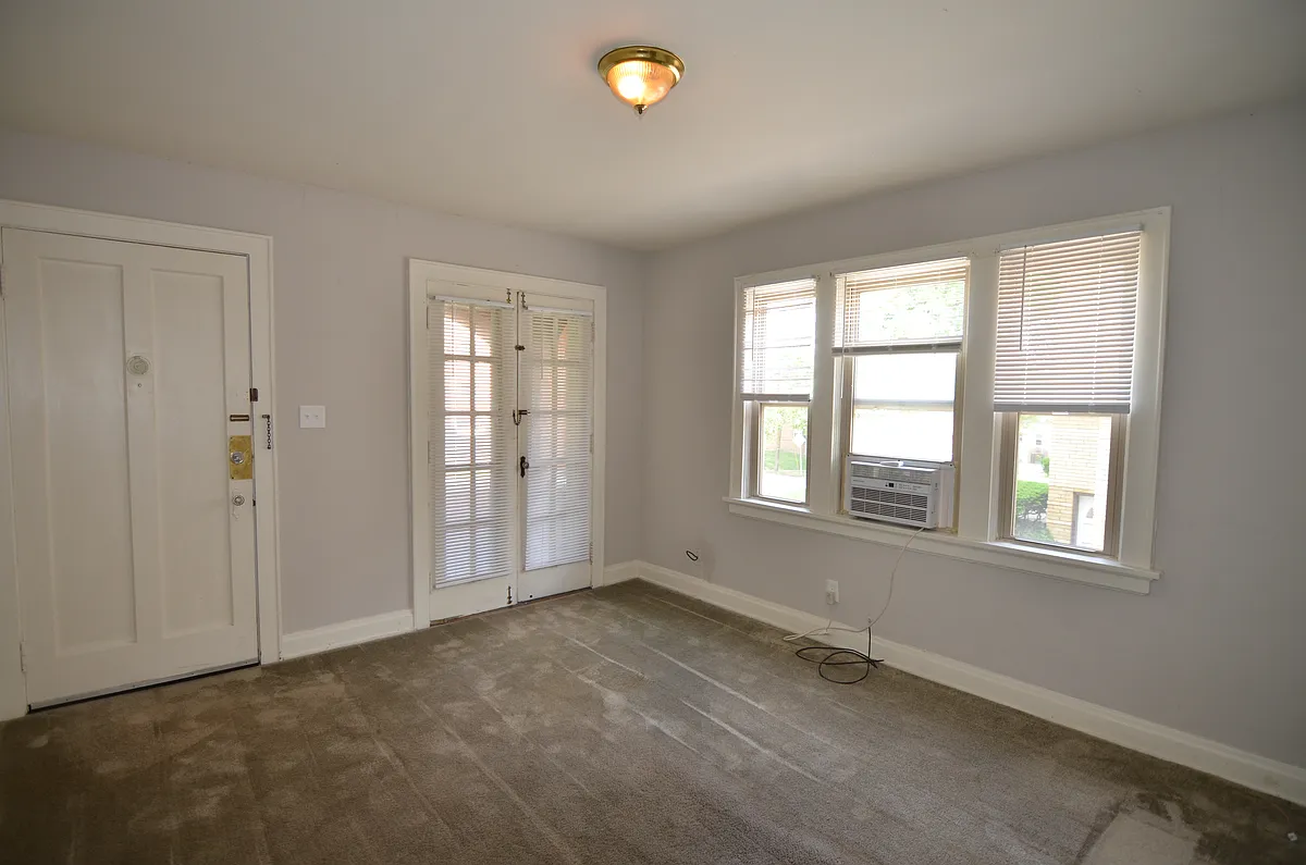 Building Photo - 6619 Bantry Ave