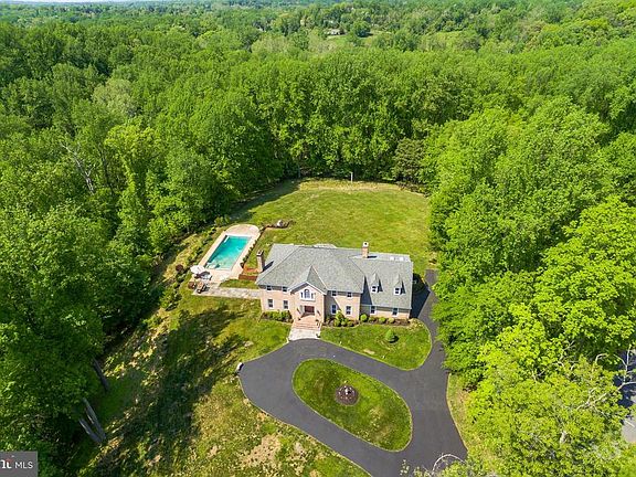 3rd image of 10721 Balantre Ln