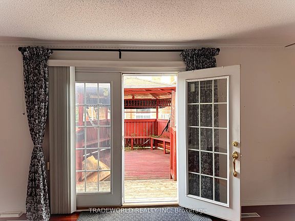 3rd image of 108 Wharton Sq