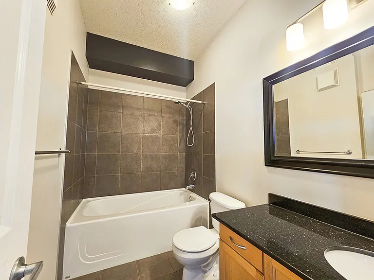 4835 104a St NW #403 — Photo 15
