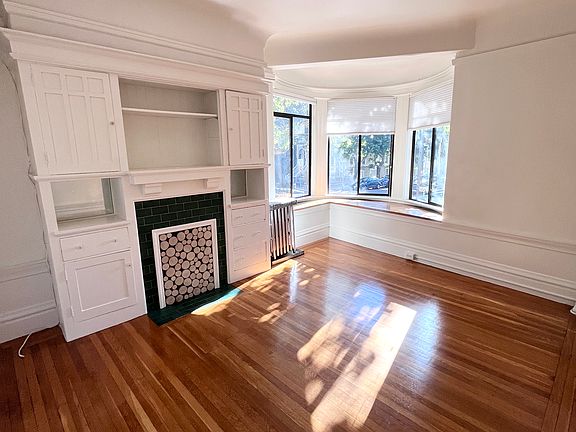 2nd image of 450 Duboce Ave APT 1