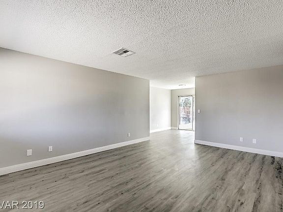 5th image of 3681 Lakeshore Ln