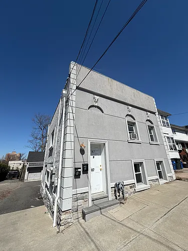 87 Macarthur Ave #2 Photo 1