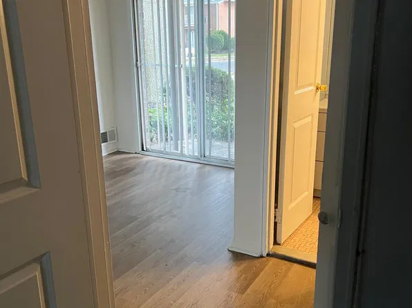 51 Garden View Ter Unit 01, East Windsor, NJ 08520