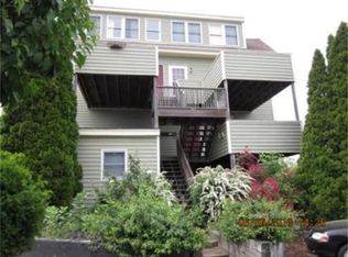 36 Friend St APT A, Amesbury, MA 01913