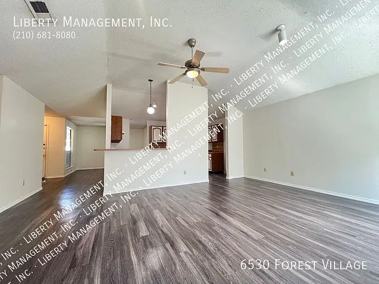 6530 Forest Vlg — Photo 11