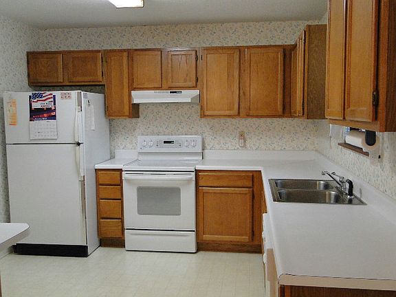 5th image of 196 SE Wilderness Dr