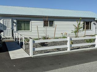 1218 N Morain Loop, Kennewick, WA 99336