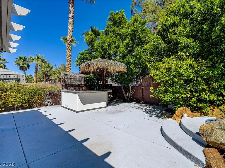 7686 Gossamer Wind St — Photo 46