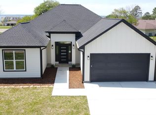 234 Candlelight Ln, Livingston, TX 77351