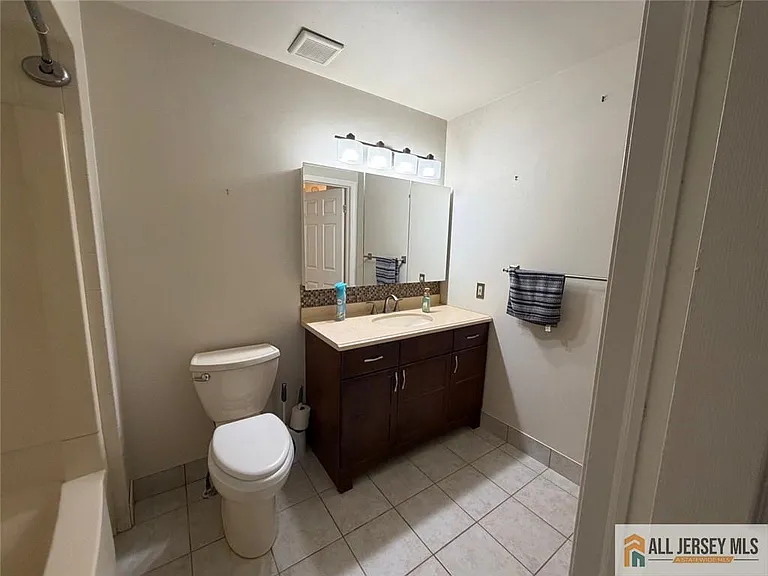 2509 Candlelight Ct #2509 — Photo 12
