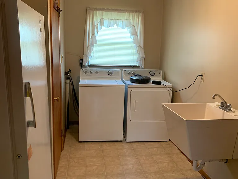 Brickey Ln — Photo 4