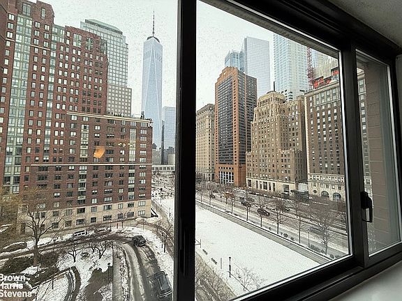 4th image of 200 Rector Pl APT 8U