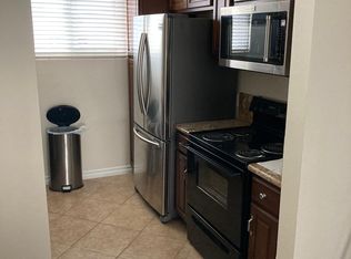 22913 Vanowen St APT 4, West Hills, CA 91307