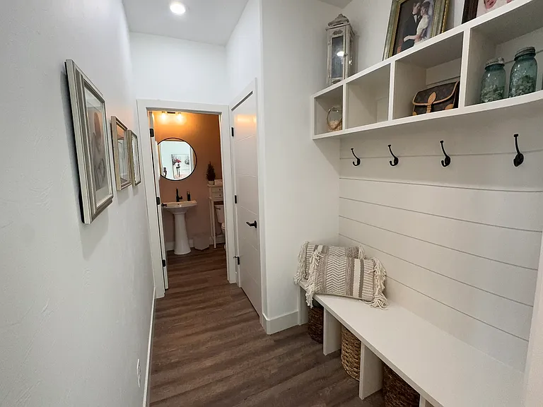 5340 Amherst Dr — Photo 13