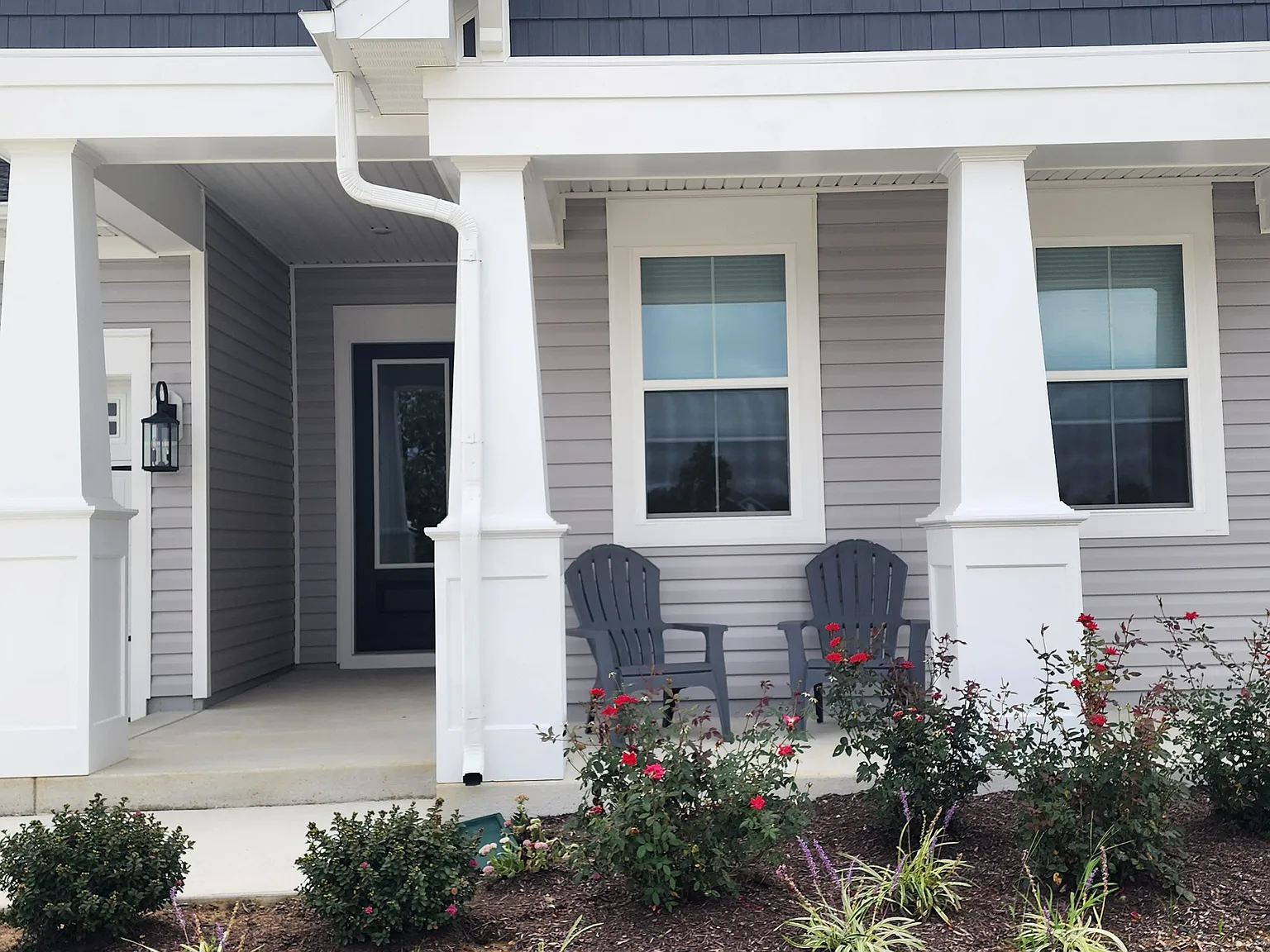 2 bed, 2493 sqft, $3,300 — Photo 2