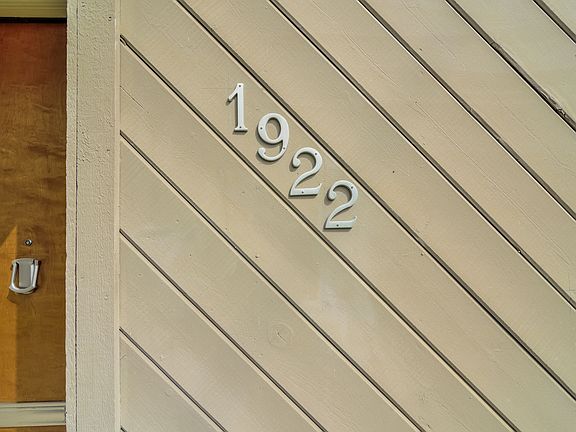 2nd image of 1922 Washington Ave