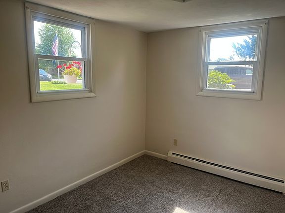 5th image of 540 N Lincoln St APT 1