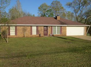 141 Old Oak Ln, Leesville, LA 71446