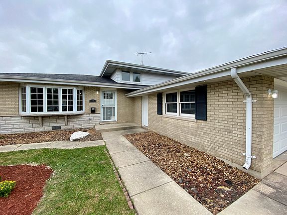 2nd image of 1266 Prince Dr