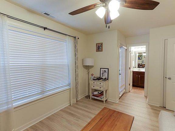 5th image of 3609 Bar Harbor Way