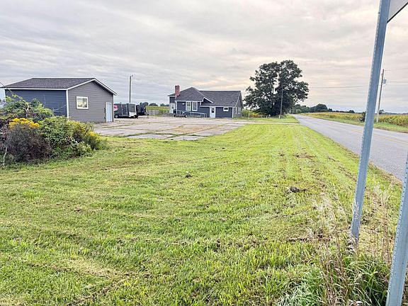 4th image of 7564 Thirteen Mile Rd NE