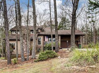 7714 Robin Crest Rd, Charlotte, NC 28226