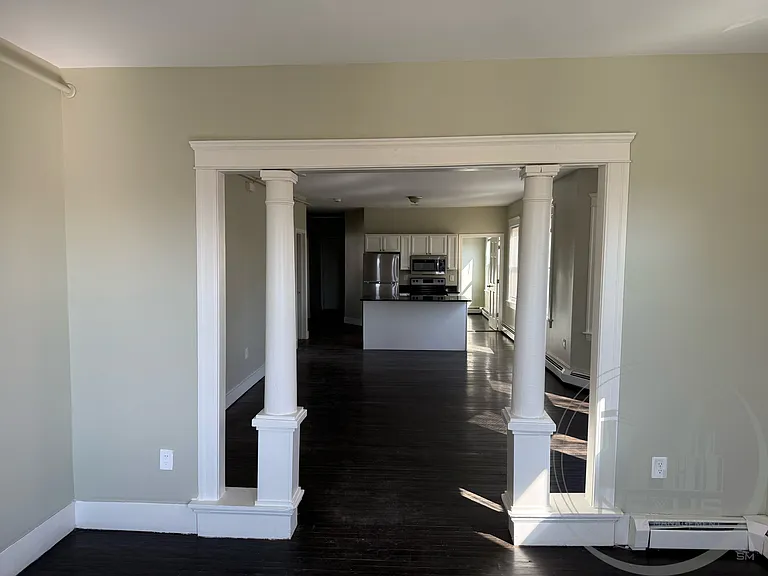 51 Arlington St #3 — Photo 3
