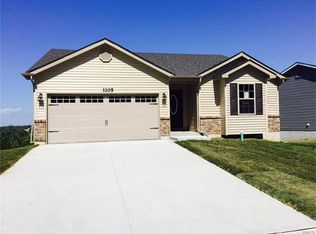 1105 Marathon Dr, Foristell, MO 63348