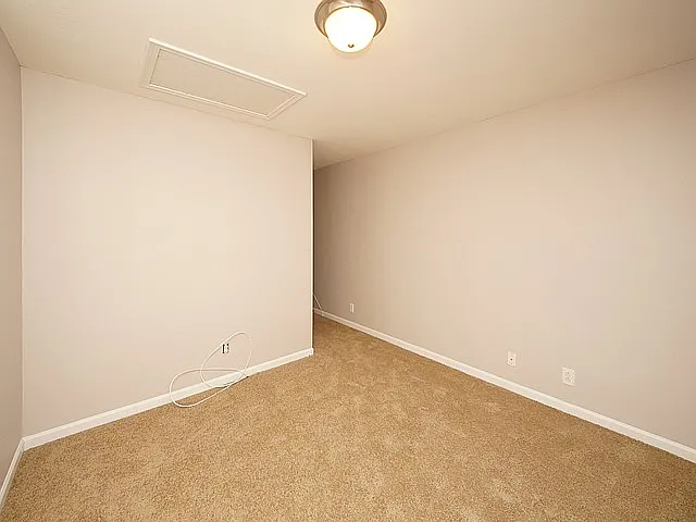 1218 Vistiana Dr — Photo 29