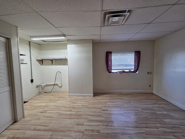 131 N Jefferson St — Photo 8