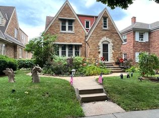 2807 N 45th St #B, Milwaukee, WI 53210