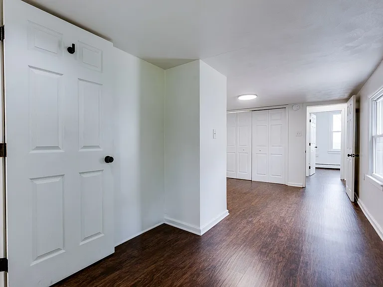 978 Manton Way — Photo 35